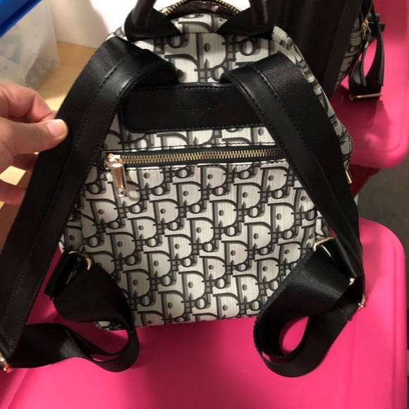 Gray black back pack handbag - Picture 5 of 7